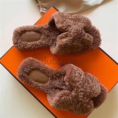 hermes fluffy slides